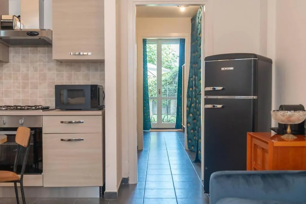 Milano Rucellai Apartment With Garden